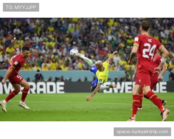 “通讯:一场由角球引发的胜利——记赫塔菲战胜比利亚雷亚尔的制胜球全过程” “通讯:一场由角球引发的胜利——记赫塔菲战胜比利亚雷亚尔的制胜球全过程”