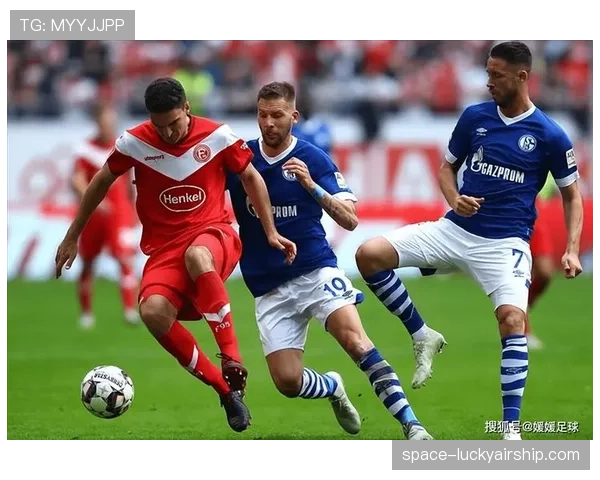 拜仁慕尼黑4-0柏林联合，主场轻松取胜